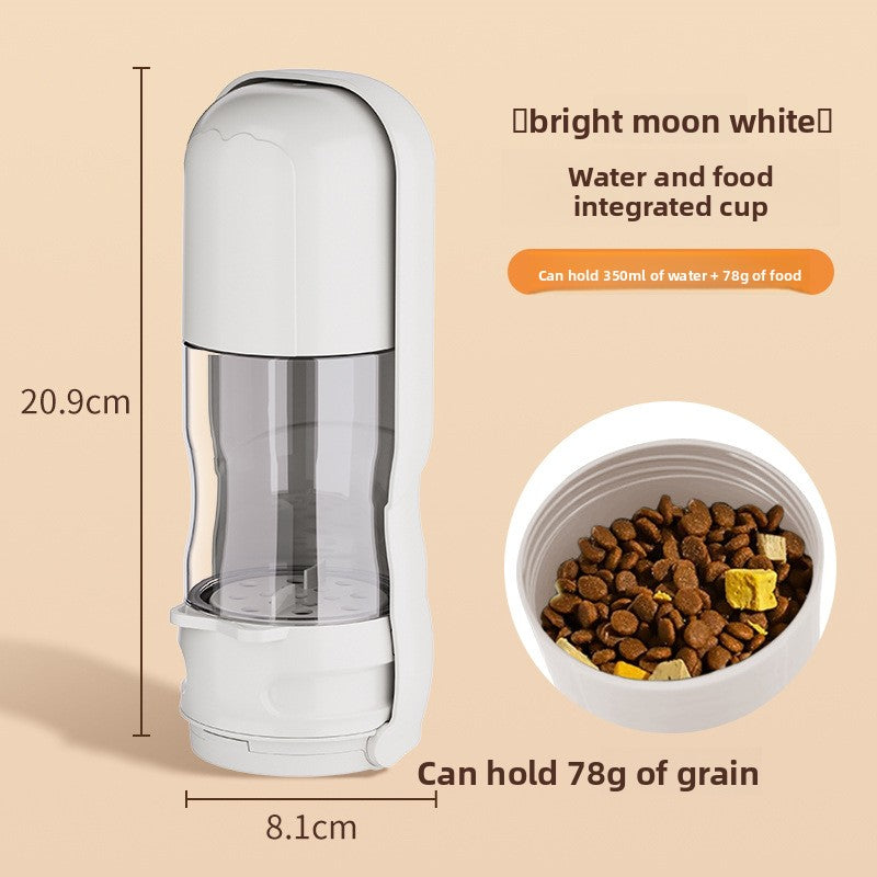 Water and food integrated cup with measurements and capacity details on a beige background
